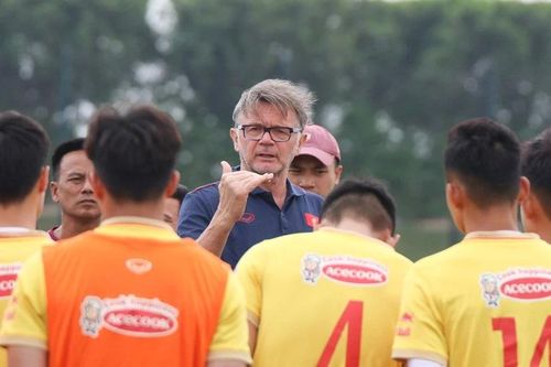 Công bố danh sách 28 cầu thủ Việt Nam sang Philippines đá Vòng loại World Cup