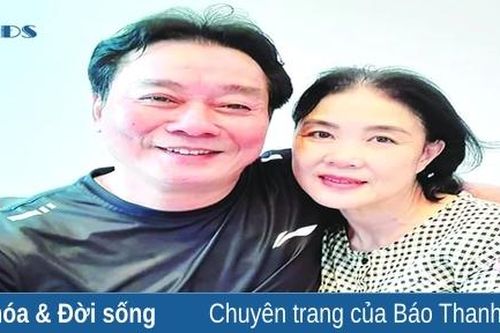 Hai vợ chồng là Nghệ sĩ Nhân dân