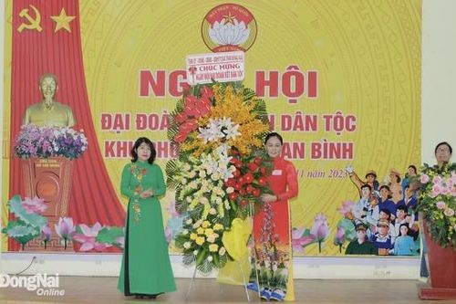 Tiếp tục xây dựng khu phố văn hóa, an toàn, phát triển