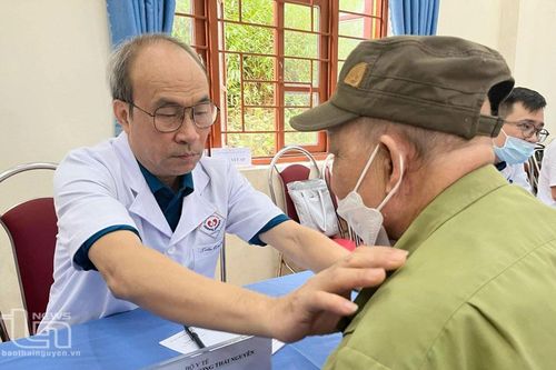 Bệnh viện Trung ương Thái Nguyên: Nhiều hoạt động ý nghĩa nhân Tháng cao điểm vì người nghèo