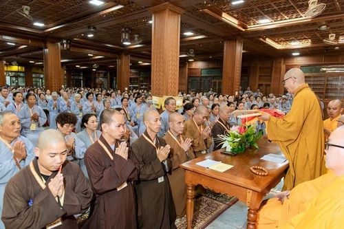 Đắk Lắk: Gần 1.000 giới tử thọ Thập thiện và Bồ-tát giới tại gia