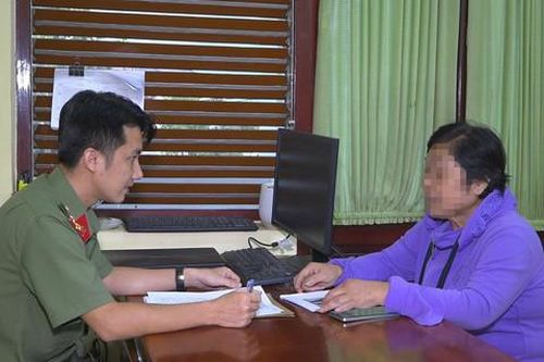 Mất hàng trăm triệu đồng khi tham gia sàn chứng khoán 'ảo' trên mạng