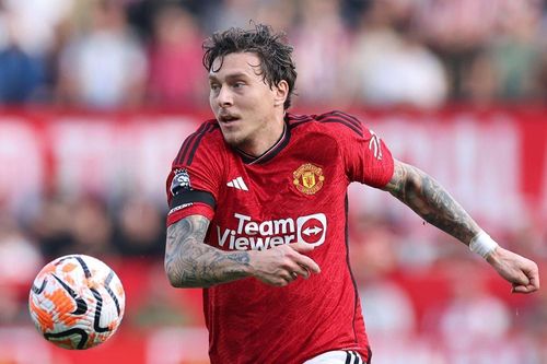 Lindelof ghi bàn, Man Utd thắng tối thiểu Luton Town
