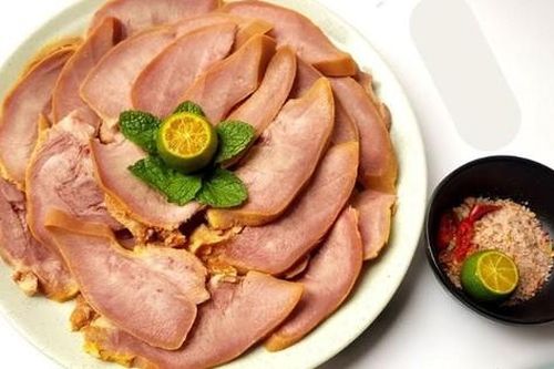Bật mí công thức làm lưỡi heo ủ muối giòn sần sật thành công ngay từ lần đầu tiên