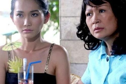 Vợ đầu nghệ sĩ Duy Phương: Có 3, 4 căn nhà, tận hưởng cuộc sống không chồng con giàu có tuổi U70