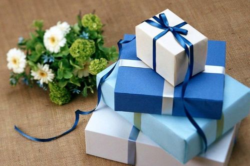 Gợi ý những món quà tặng 20/11 ý nghĩa cho thầy cô giáo