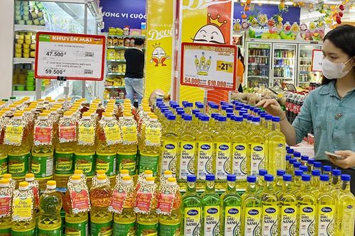 Dự trữ hàng Tết Nguyên đán: Hàng Việt chiếm ưu thế