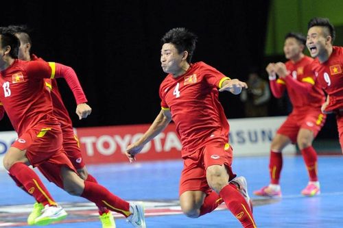ĐT Việt Nam tạo địa chấn khi thắng nhà vô địch châu Á, giành tấm vé lịch sử tới giải thế giới, HLV đối thủ thua 'tâm phục khẩu phục'