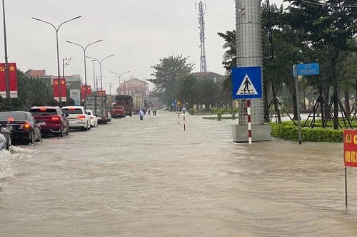 Hà Tĩnh: Mưa lớn nhiều nơi bị ngập lụt cục bộ