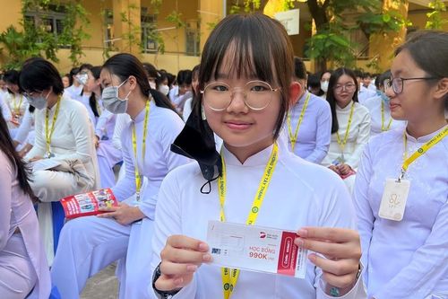 Phương pháp học tiếng Anh tư duy 'đốn tim' GenZ Trường THPT Tây Thạnh