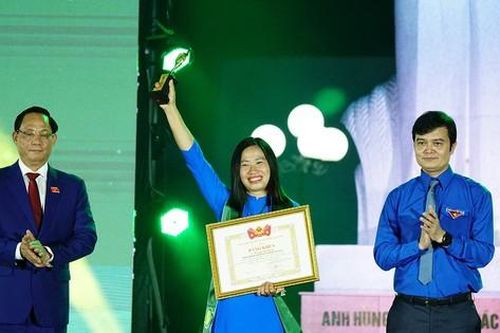 Trao giải thưởng Lương Định Của cho 42 gương thanh niên nông thôn