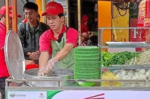 TPHCM sẽ có 5.000 xe hủ tiếu gõ đạt chuẩn