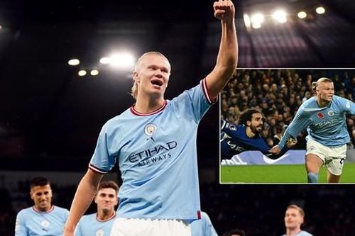 Trọng tài và VAR bị chỉ trích vì khiến Chelsea chịu oan 1 bàn thua trước Man City
