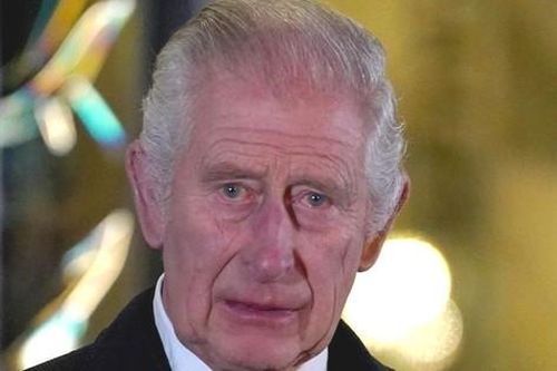 Vua Charles khóc tưởng nhớ Nữ hoàng Elizabeth II