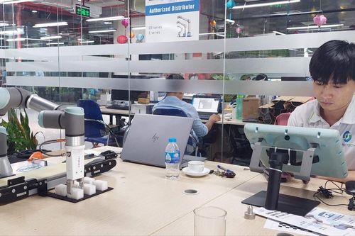 Làm chủ công nghệ lõi để sản phẩm 'Make in Vietnam' tự tin cạnh tranh quốc tế