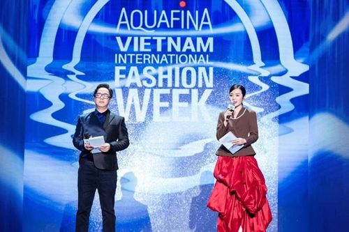 Tuần lễ Thời trang Quốc tế Việt Nam 2023: MC Thu Thủy gây ấn tượng mạnh