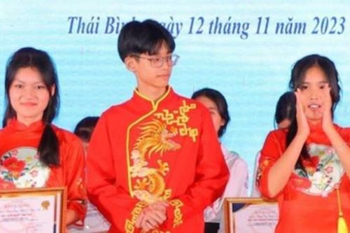Học sinh Thái Bình thi hùng biện đóng góp sáng kiến phòng chống tác hại thuốc lá