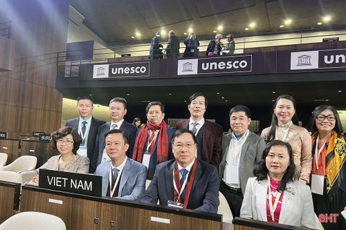 Đoàn đại biểu Hà Tĩnh tham dự phiên họp Đại hội đồng UNESCO lần thứ 42