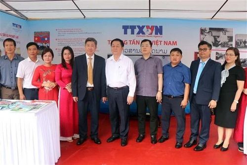 Khẳng định mối quan hệ hữu nghị truyền thống Việt-Lào