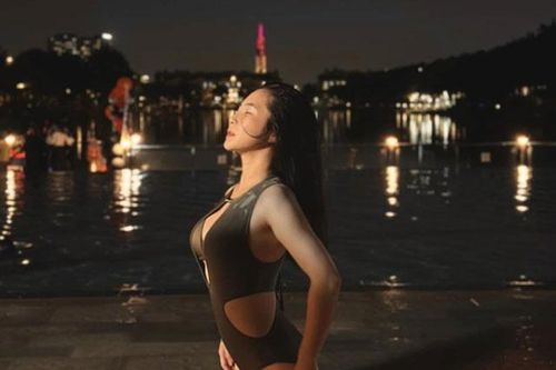 Hương Tràm khoe ảnh bikini nóng bỏng, vóc dáng thay đổi như nào sau 3 tháng về Việt Nam?
