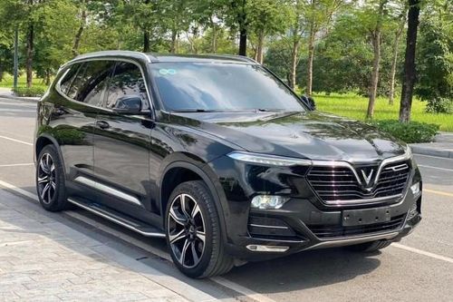 Sau 2 năm lăn bánh, VinFast Lux SA2.0 chạy lướt rao bán lại với mức giá khó tin