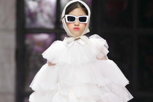 Mãn nhãn với màn trình diễn của dàn mẫu nhí trong show thời trang trẻ em 'Nắng pha lê'