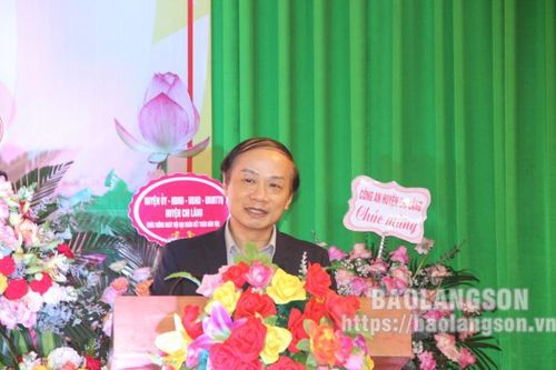 Lãnh đạo Ban Dân vận Trung ương dự Ngày hội Đại đoàn kết toàn dân tộc tại xã Y Tịch, huyện Chi Lăng