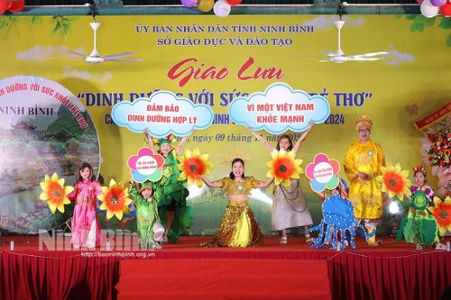 Sôi nổi Giao lưu 'Dinh dưỡng với sức khỏe trẻ thơ' cấp học mầm non tỉnh Ninh Bình