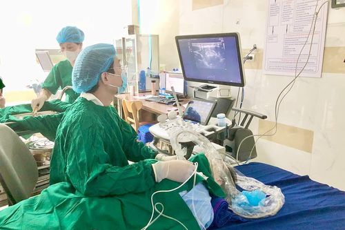 Giảm 3 triệu đồng đối với kỹ thuật đốt sóng cao tần điều trị u tuyến giáp