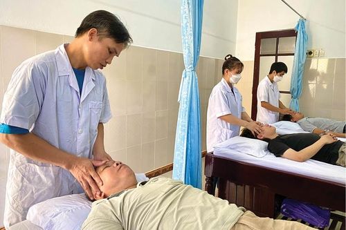 Phát triển nghề massage cho người mù, người khiếm thị