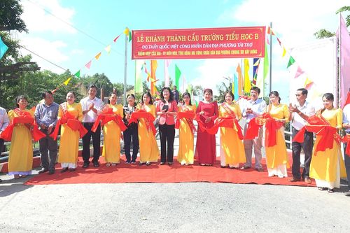 Thêm một cây cầu nối nhịp bờ vui