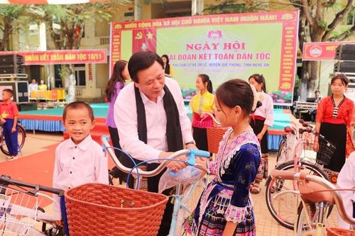 Đoàn kết phải cụ thể hóa giữa đồng bào các dân tộc