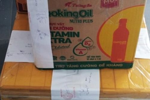 Mua, bán tàng trữ trái phép gần 50kg pháo nổ