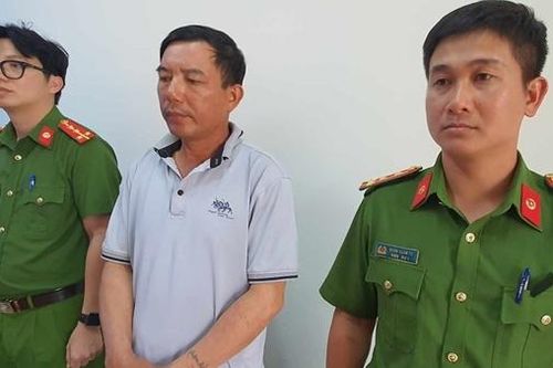 Chia đất sai quy định, nguyên chủ tịch xã bị bắt