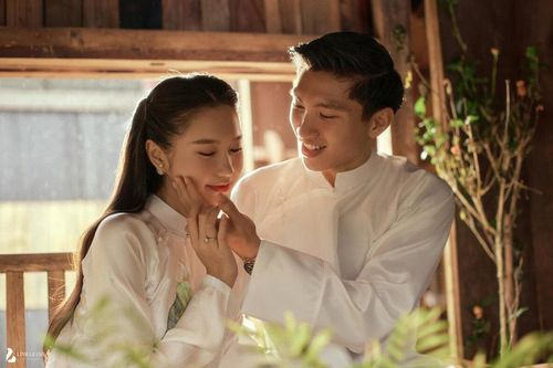 Dàn sao U23 Việt Nam lứa Công Phượng yên bề gia thất bên hoa khôi, người mẫu