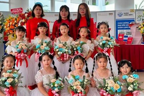 Nâng cao năng lực cho cán bộ quản lý trường mầm non