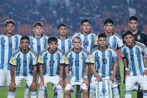 Lịch thi đấu bóng đá hôm nay 14/11: Đàn em Messi đối mặt thách thức từ Đông Á