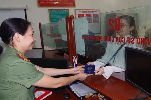 Hà Nam đẩy mạnh thực hiện cấp hộ chiếu trên Cổng dịch vụ công trực tuyến