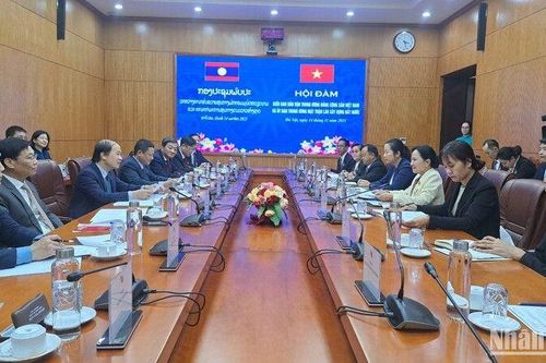 Không ngừng củng cố, tăng cường quan hệ đặc biệt Việt Nam-Lào