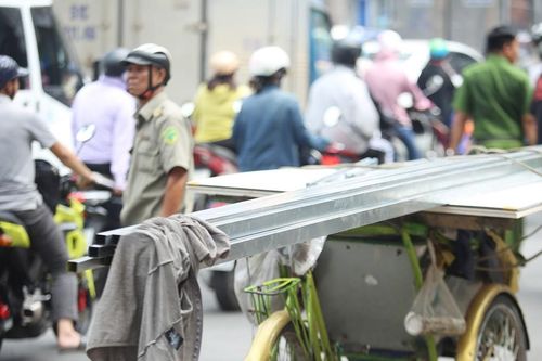 Hiểm họa từ xe chở cồng kềnh trên đường