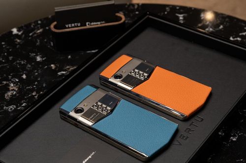 Nhiều người dùng Vertu 'cầu cứu' vì bị khóa máy
