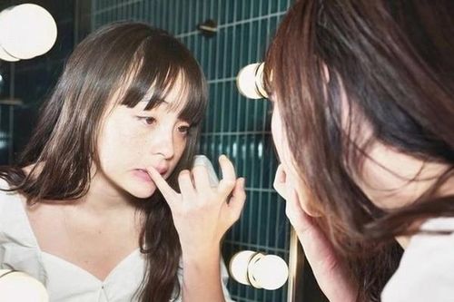 Ung thư rất dễ 'ngụy trang' dưới hình dạng của 4 loại mụn này