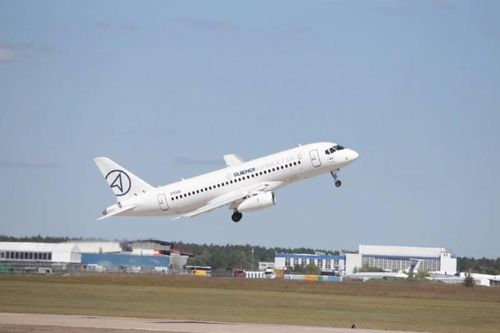 Nga nhận số lượng lớn máy bay SJ-100 ngay trong năm 2024