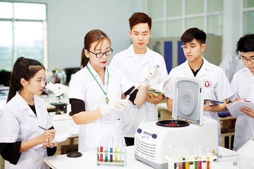 Điểm nghẽn lớn