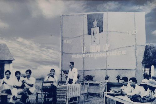 Kỷ niệm 40 năm thành lập Trường THPT Chu Văn An: Viết tiếp những trang sử