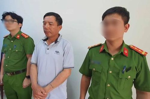 Bắt nguyên chủ tịch xã lạm quyền, lấy đất công giao cho cán bộ, người nhà