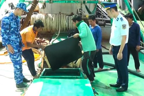Bắt giữ tàu chở 30.000 lít dầu DO không có giấy tờ hợp pháp