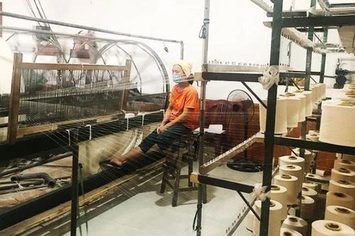 Sản phẩm làng nghề dệt khăn Phùng Xá xuất khẩu sang nhiều quốc gia