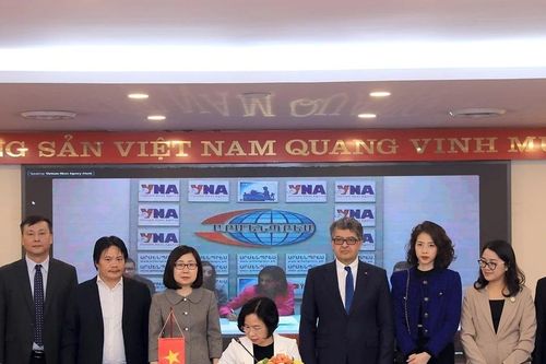 Lễ ký kết thỏa thuận hợp tác giữa Thông tấn xã Việt Nam và Armenpress