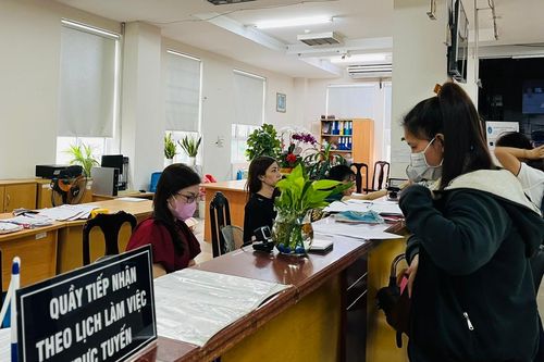 Cố tình chỉnh sửa thông tin của cơ quan BHXH để lừa đảo người dân